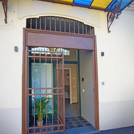 Gasthuis Casa Esmeralda La Spezia